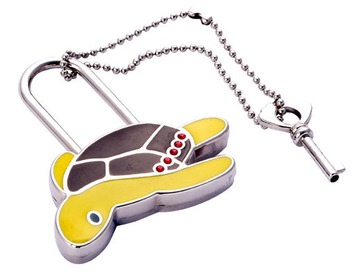 Personalized Metal Keychain In Cute Shapes For Souvenir Campaign